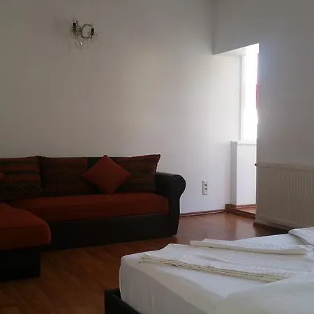 M&f Apartament Jepilor *